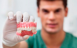 Протезирование зубов