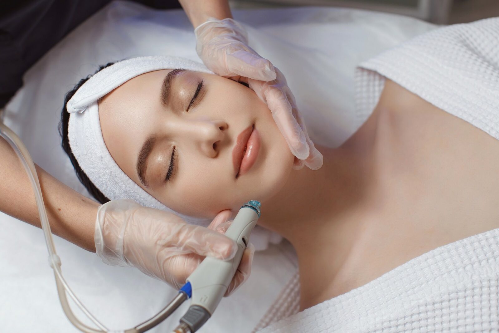 HydraFacial: Гидропилинг